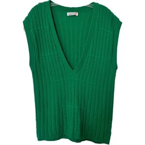 Vintage green handknit sleeveless sweater with deep v-neck and ribbed details